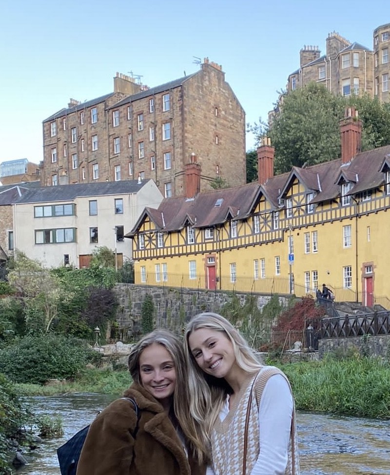 Abby Cossette and Claire Cramm, a Par Equity employee and Northeastern alumna, in Deans Village.