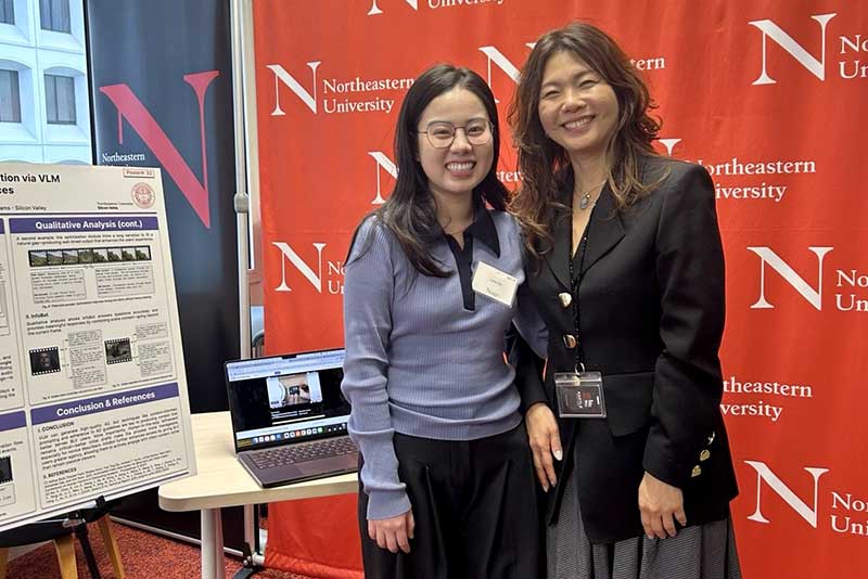 Khoury master’s alumna Lana Do (left) and Silicon Valley Director of Computing Programs Ilmi Yoon